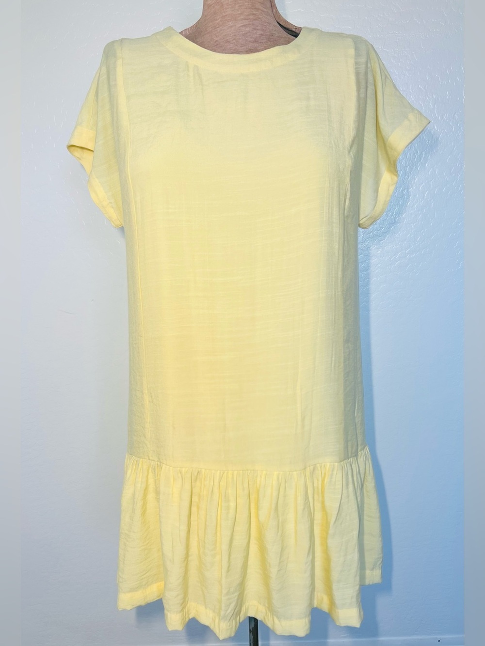 Nine West Women’s M Yellow Drop Waist Ruffle Hem Short Sleeve Dress Lined